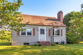 Pet-Friendly West Yarmouth Home - half Mi from Beach!, West Yarmouth